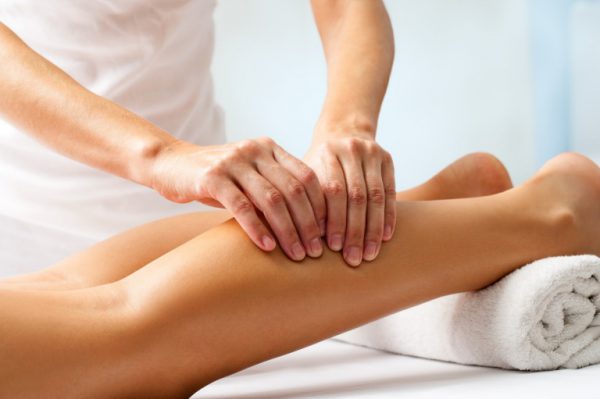 Massage Therapist 600x399 